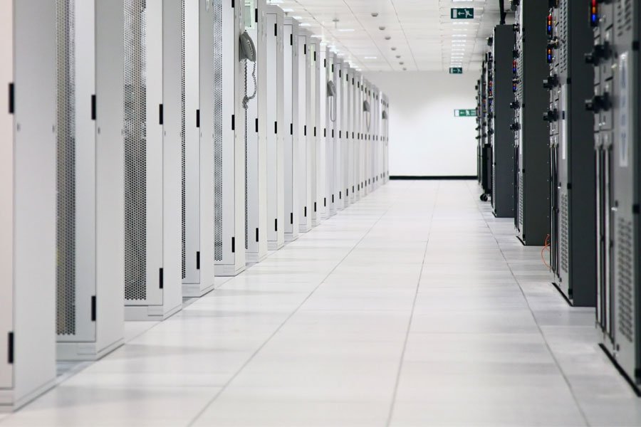 data-center-servers_900x600_02.jpg